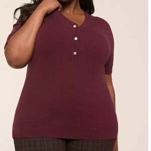 Lane Bryant short sleeve Henley pullover top woman’s 18/20 buttons purple